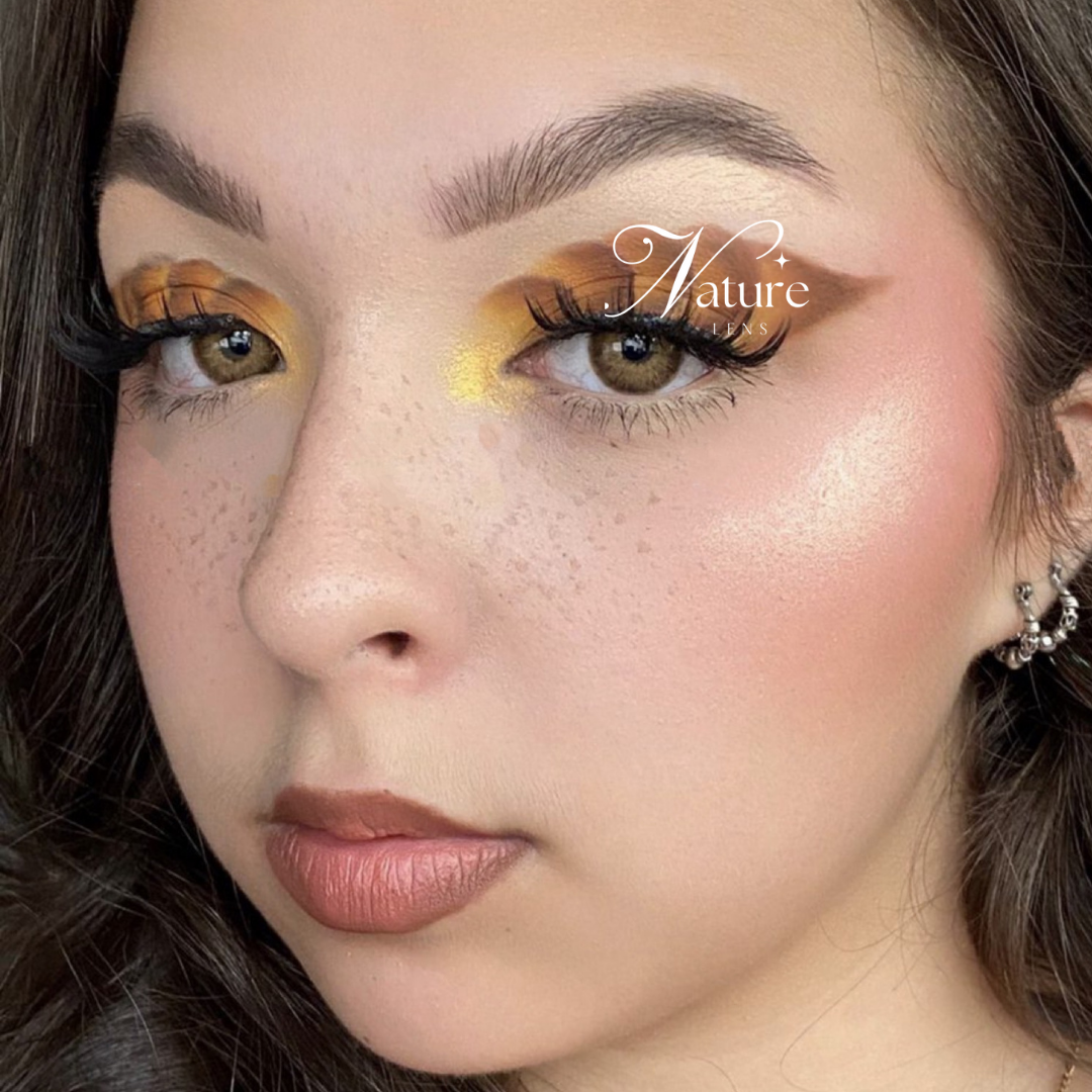 Lente de contato anual Pattaya Brown (caixa c/ 2 peças)