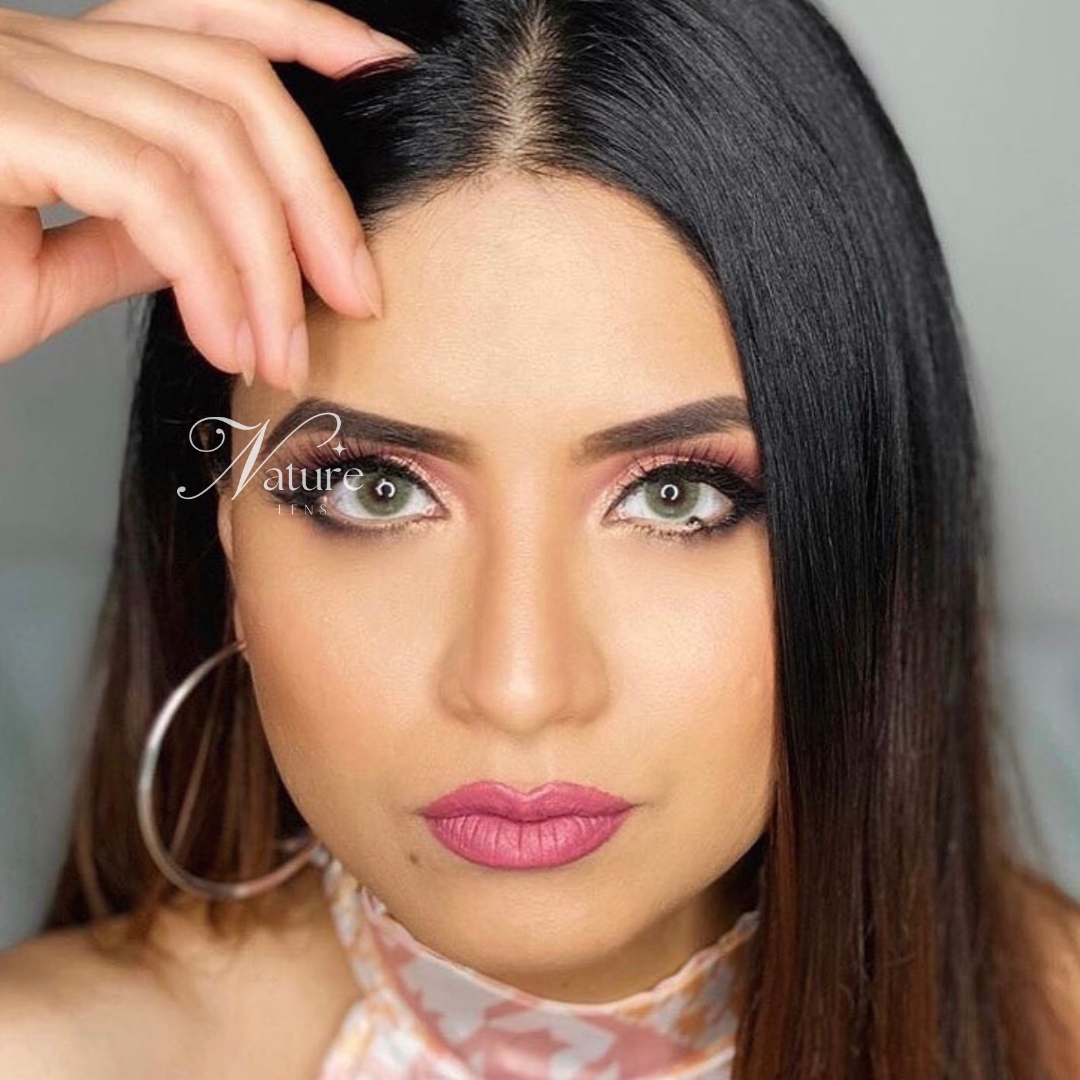 Lente de contato anual Queen H. Mel com grau para miopia (caixa c/ 2 peças)