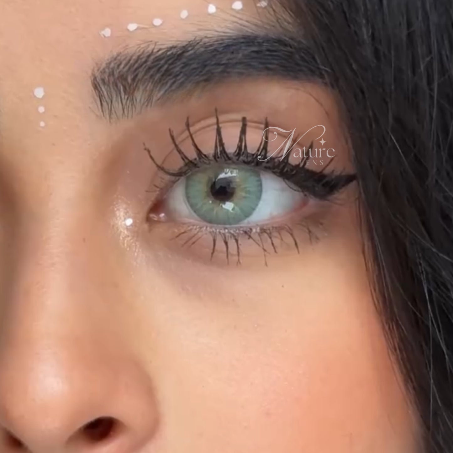 Lente de contato anual pupila pequena Malibu Estonya Green (caixa c/ 2 peças)