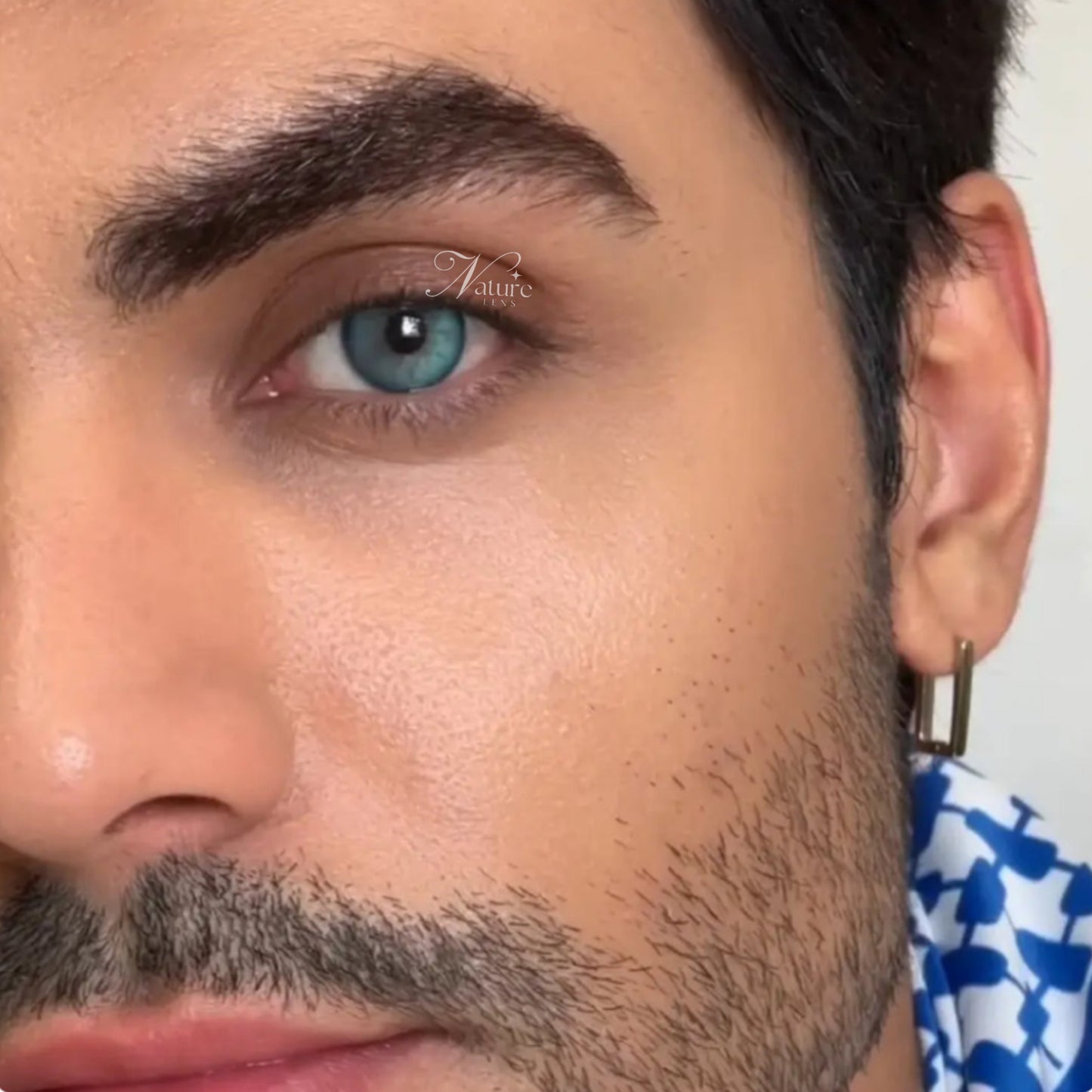 Lente de contato anual Glow Esmeralda (caixa c/ 2 peças)