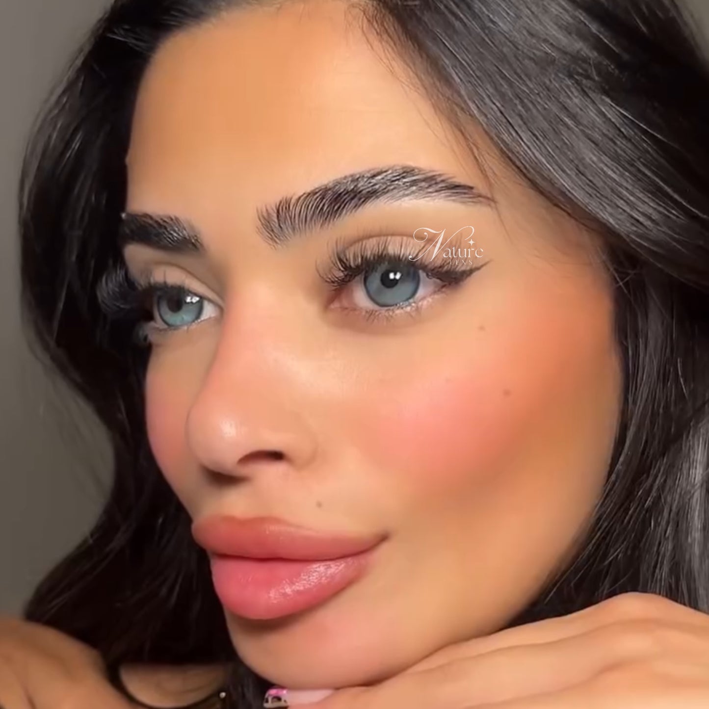 Lente de contato anual Glow Esmeralda (caixa c/ 2 peças)