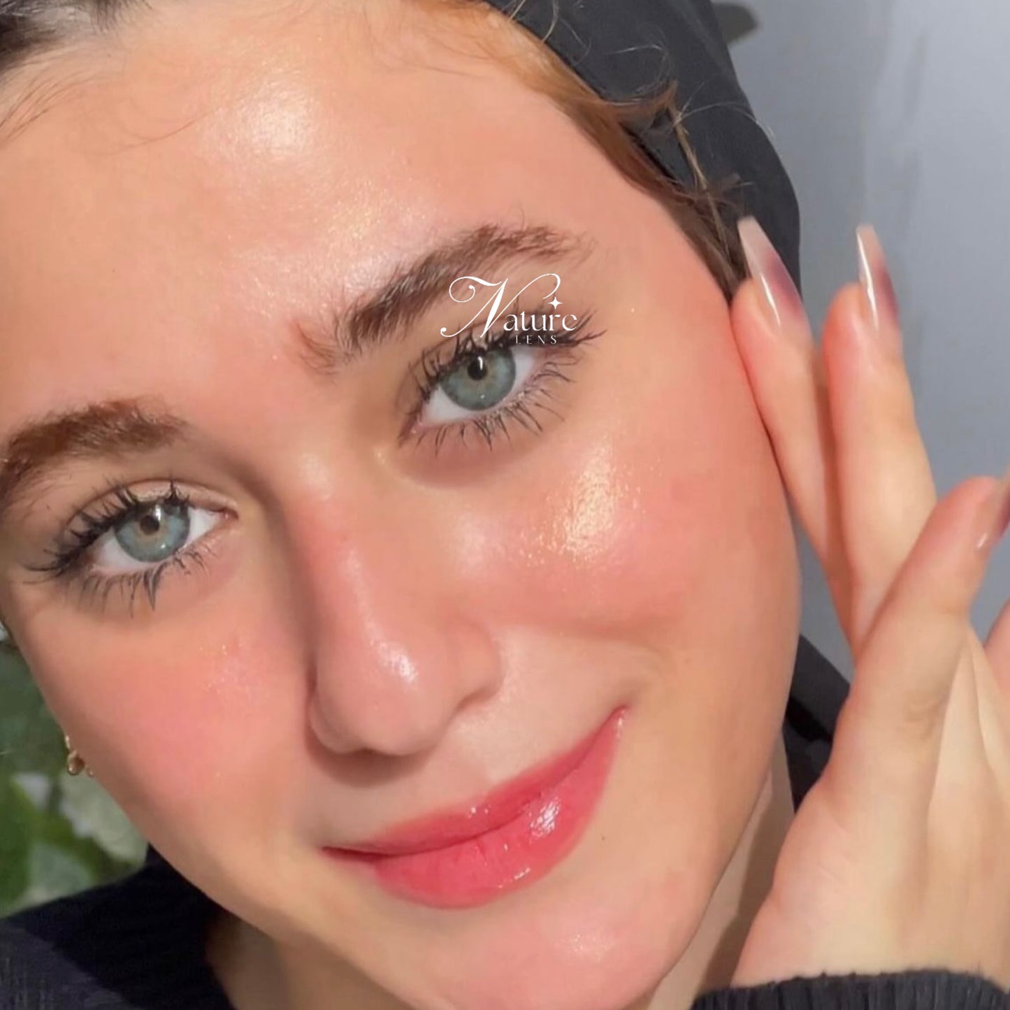 Lente de contato anual pupila reduzida Siri Green (caixa c/ 2 peças)