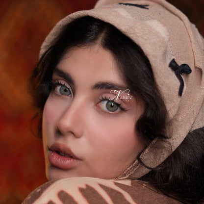 Lente de contato anual pupila reduzida Siri Green (caixa c/ 2 peças)