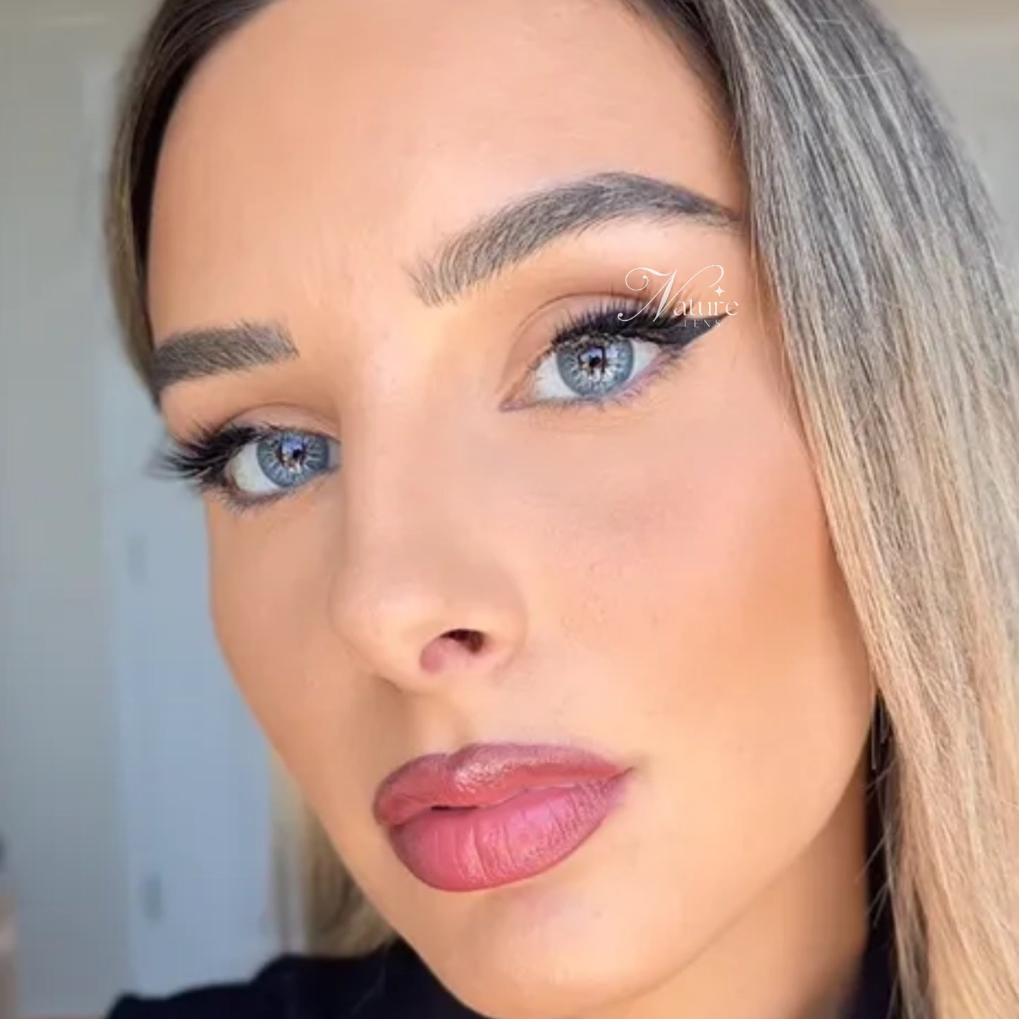 Lente de contato anual Angel Blue (caixa c/ 2 peças)