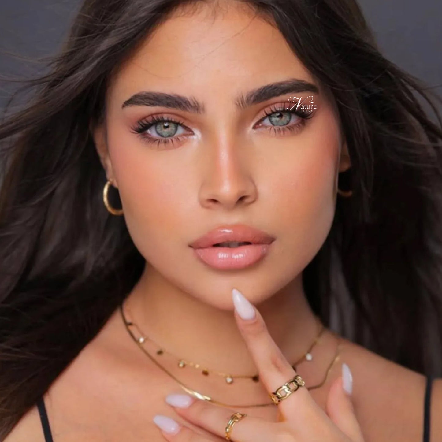 Lente de contato anual pupila reduzida Siri Green (caixa c/ 2 peças)